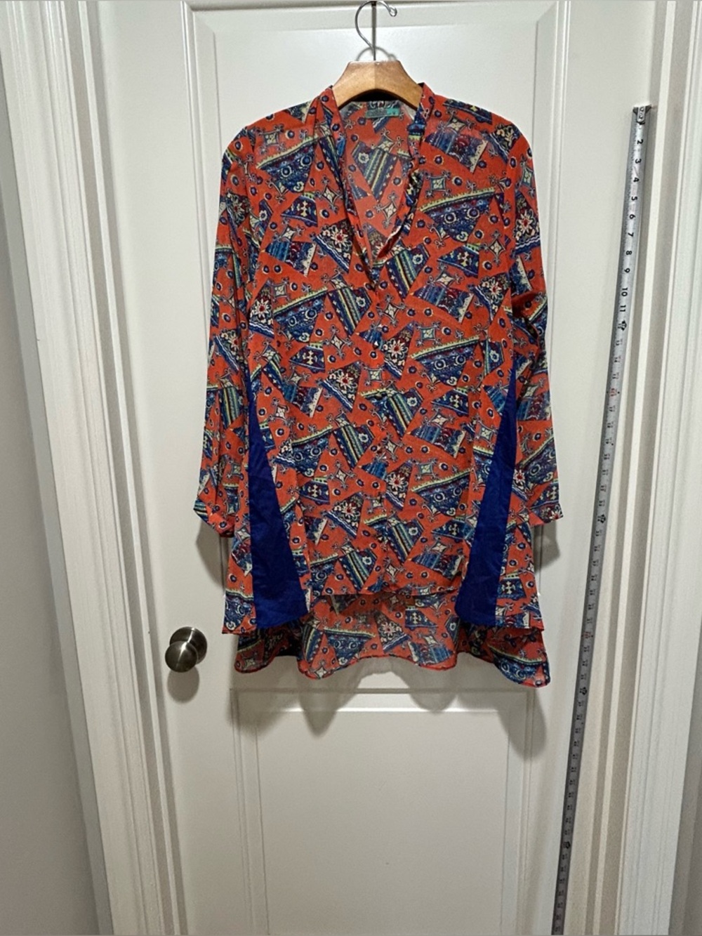 Engine The Urban Bohemian women’s size M HiLow Orange & Blue Printed sheer Tunic